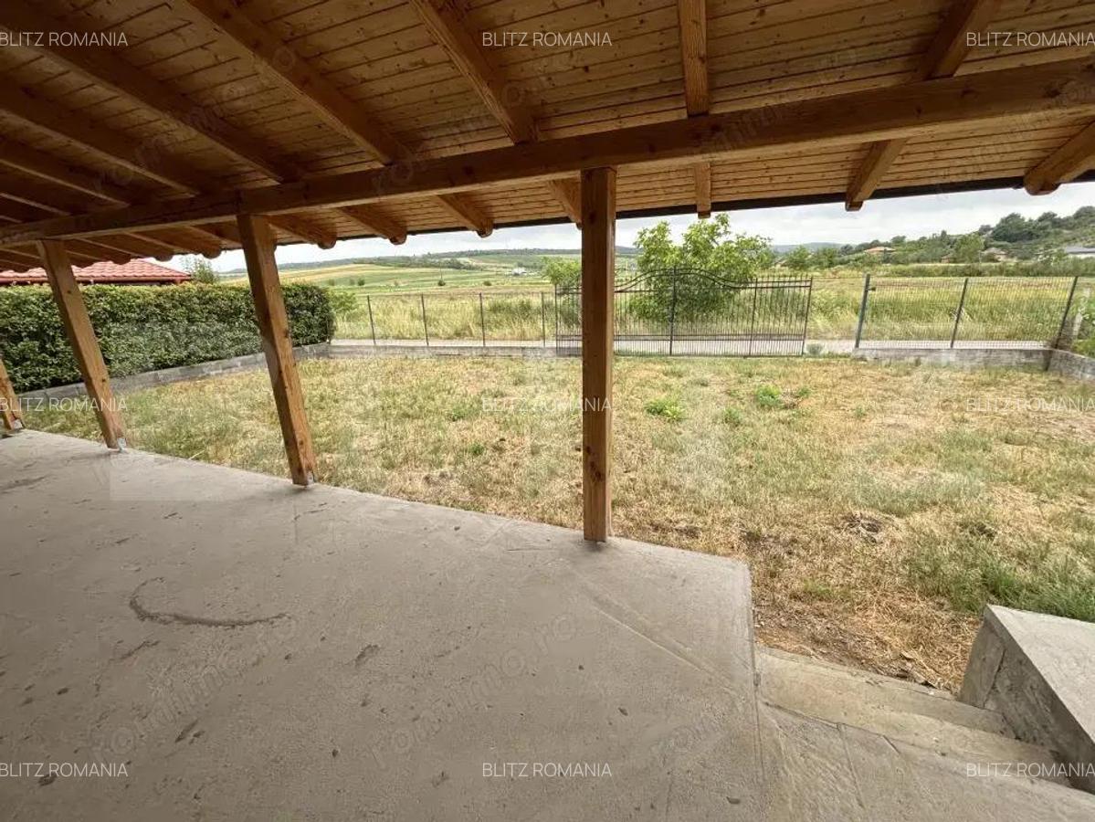 Casa de vanzare zona linistita - 1