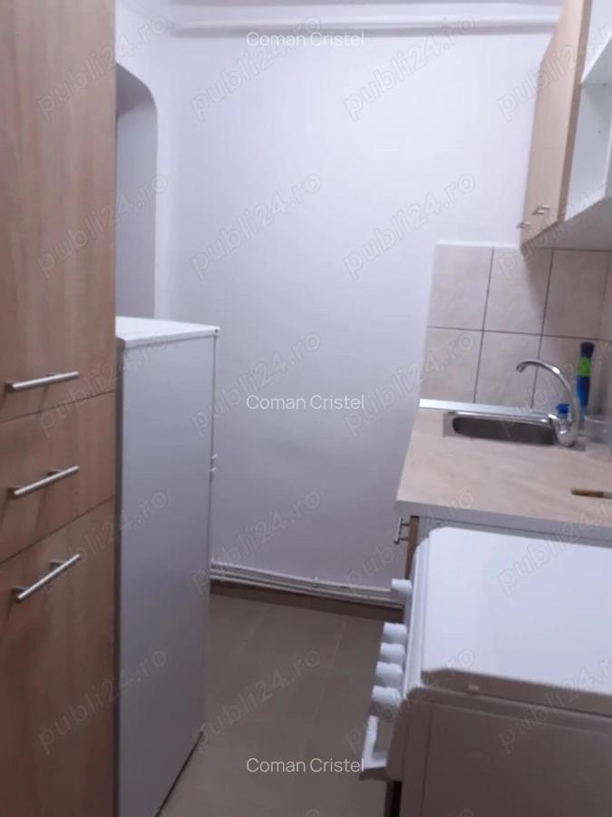 Inchiriere Garsoniera pe str. Hipodrom - mobilata si utilata complet, supr. totala 24.mp., - 19 Inchiriere Garsoniera pe str. Hipodrom - mobilata si utilata complet, supr. totala 24.mp., - 19
