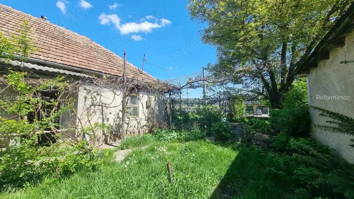 De vanzare casa in Bon?ida cu teren generos - 2