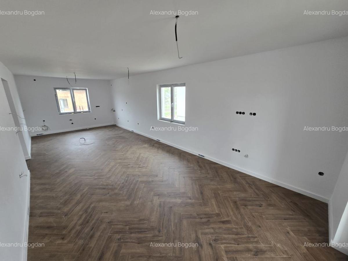 Casă 4 cam,2 băi,terasă acoperită,500mp.teren,gard,pavaj. - 5