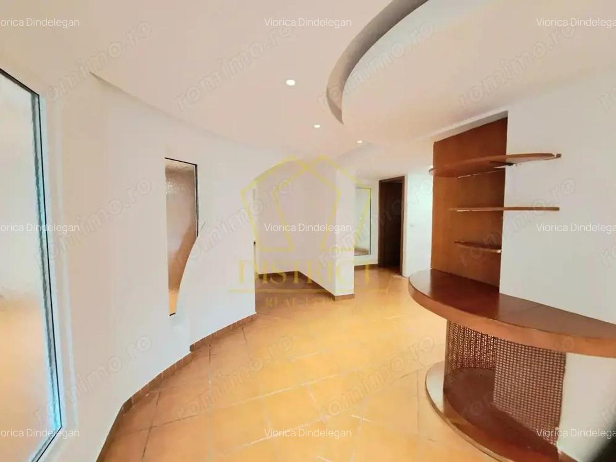Spatiu comercial spatios, cu 3 incaperi I Simion Barnutiu - 1