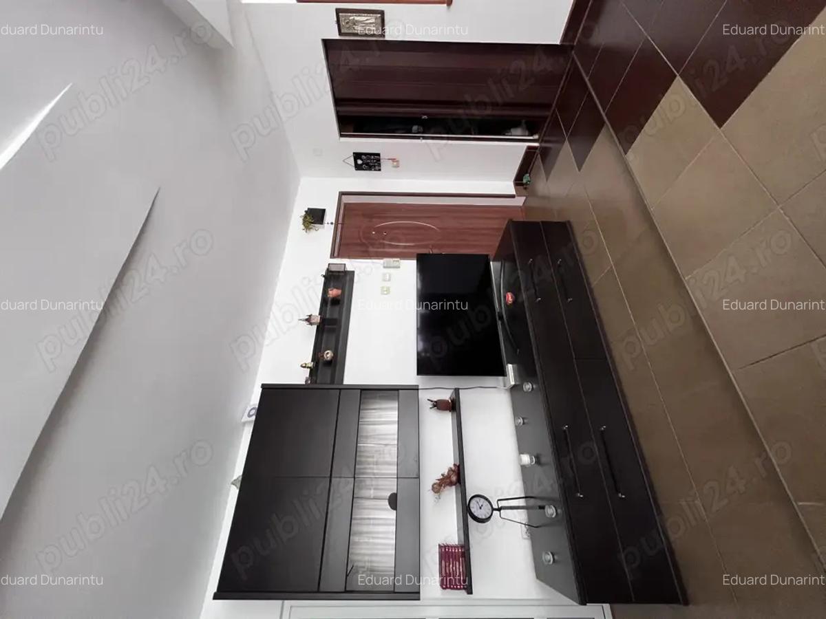 Vand apartament 3 camere - 3
