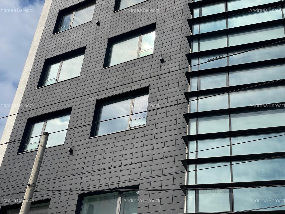 Închiriere spațiu birouri 335 mp | etaj complet | Piața Victoriei - 15