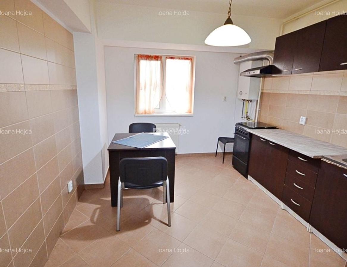 Podul de Fier - bloc nou, 2 camere mobilat si utilat, cu garaj - 4