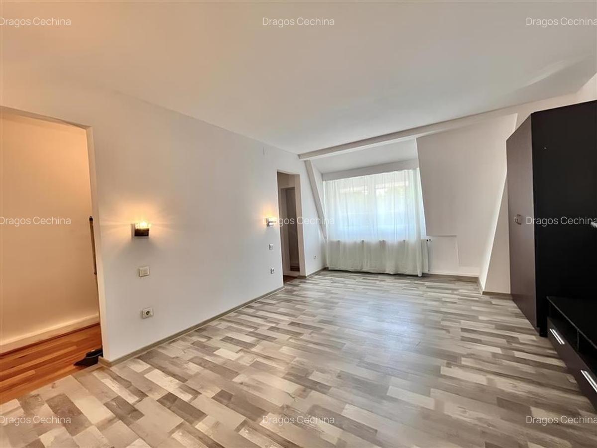 Casa Individuala cu 5 Camere zona spitalul Judetean - 9