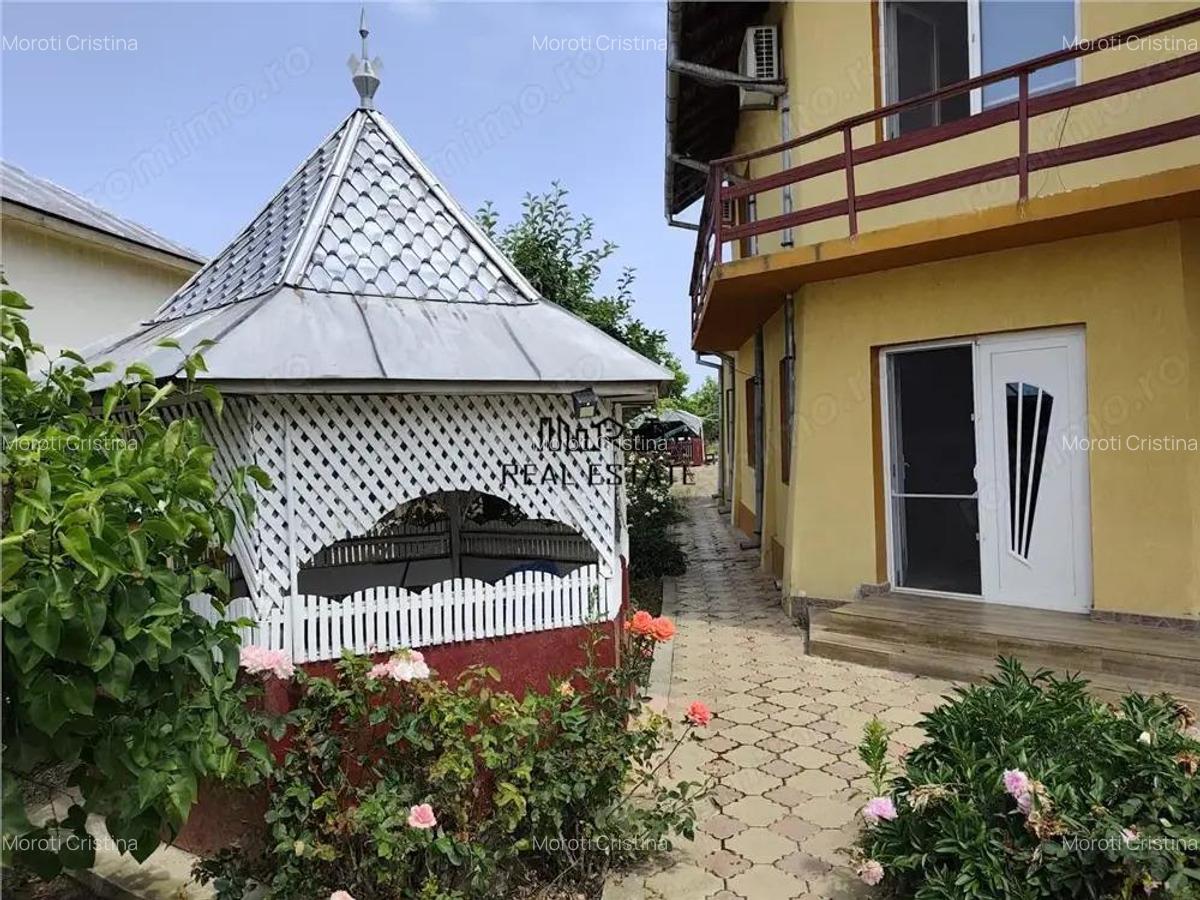 Proprietate spatioasa de vanzare in Gaesti, Dambovita - ideala pentru locuit sau agropensiune - 8