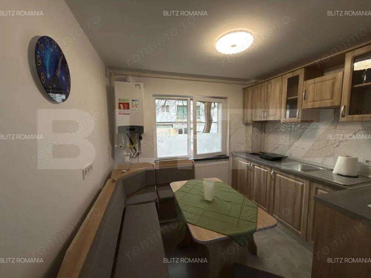 Apartament de vanzare, 52 mp, Micro 16 - Strada Aurora - 7