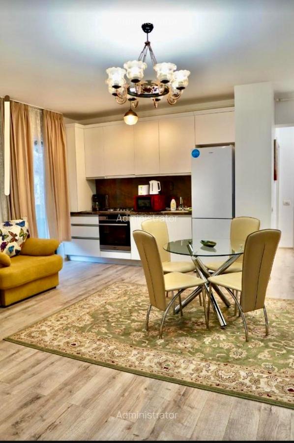 Apartament cu 2 camere decomandat, mobilat în Tractorul - 6