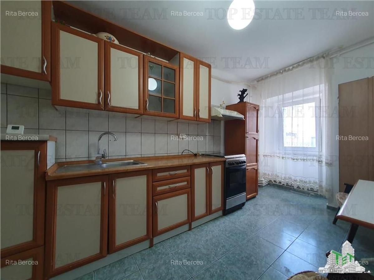Apartament 4 Camere bloc Petromar in zona Gara Constanta - 6