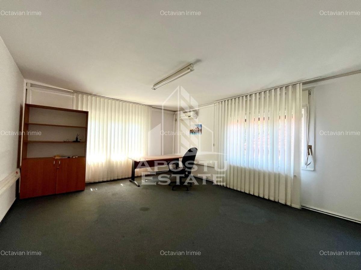 Casa cu 5 camere, 2 bai, pretabila pentru birouri. Girocului - 5