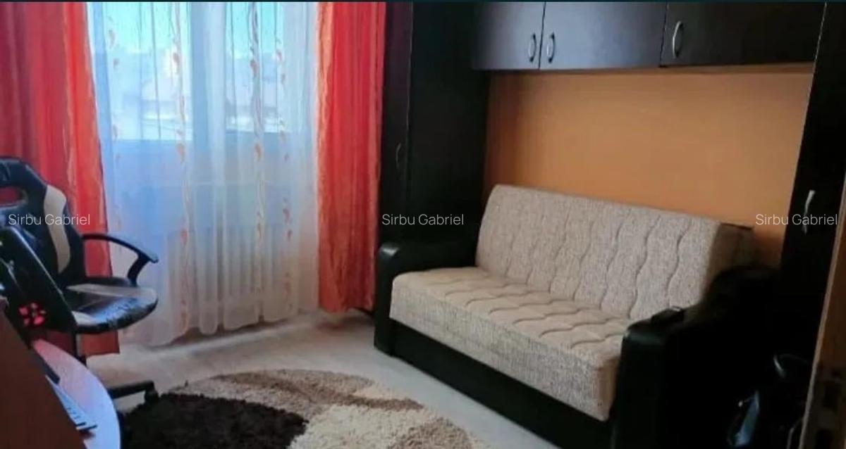 Vanzare apartament 2 camere Brancoveanu-Luica - 2