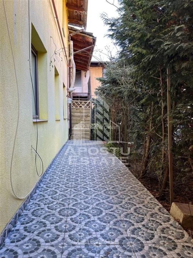 Casa la curte comuna, 4 camere, centrala proprie, complet renovata - 19