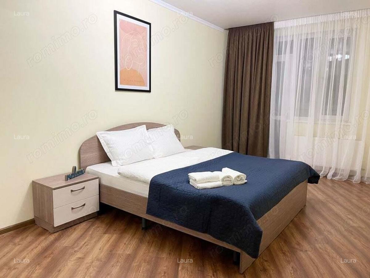 Apartament de vanzare cu 2 camere in zona Titan - 1