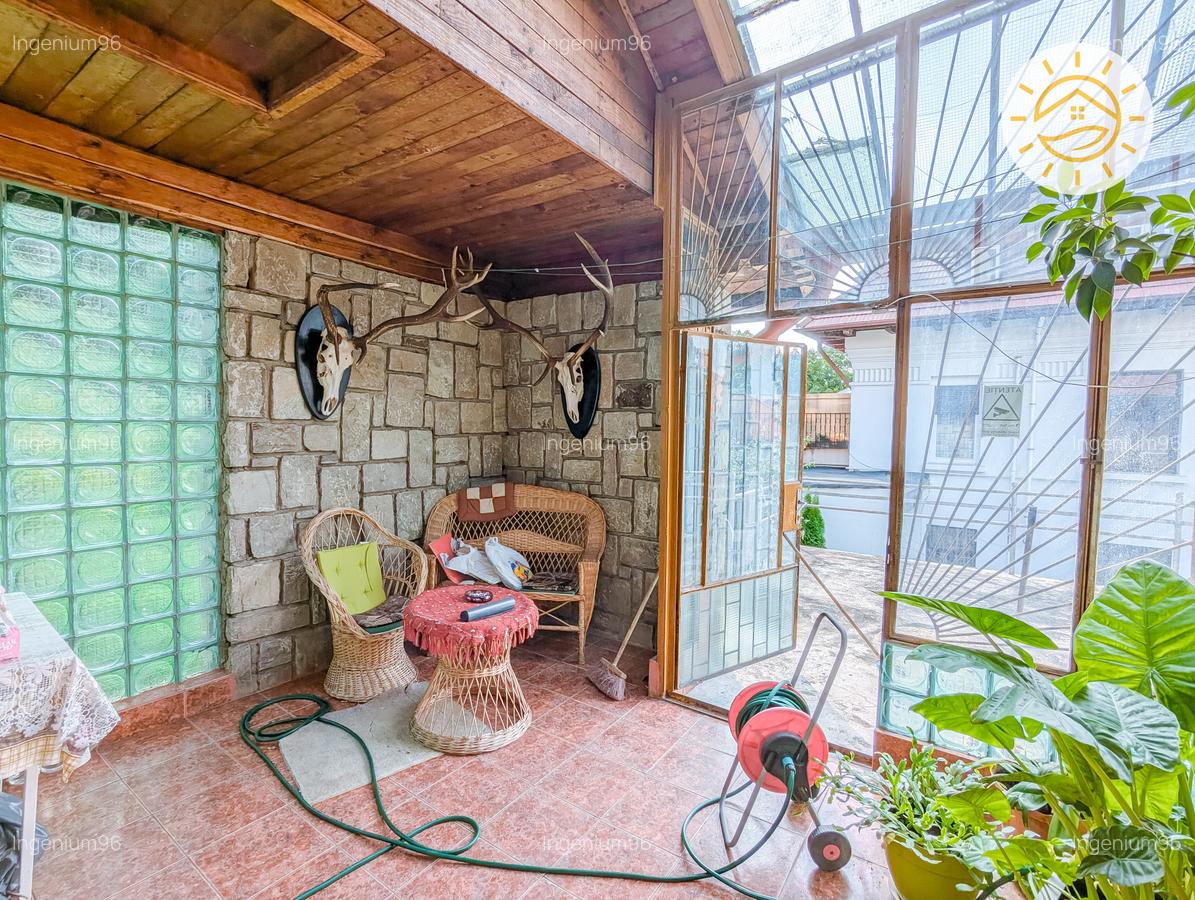 Casa unica cu teren 546mp la 5min Piata Sfatului - 4