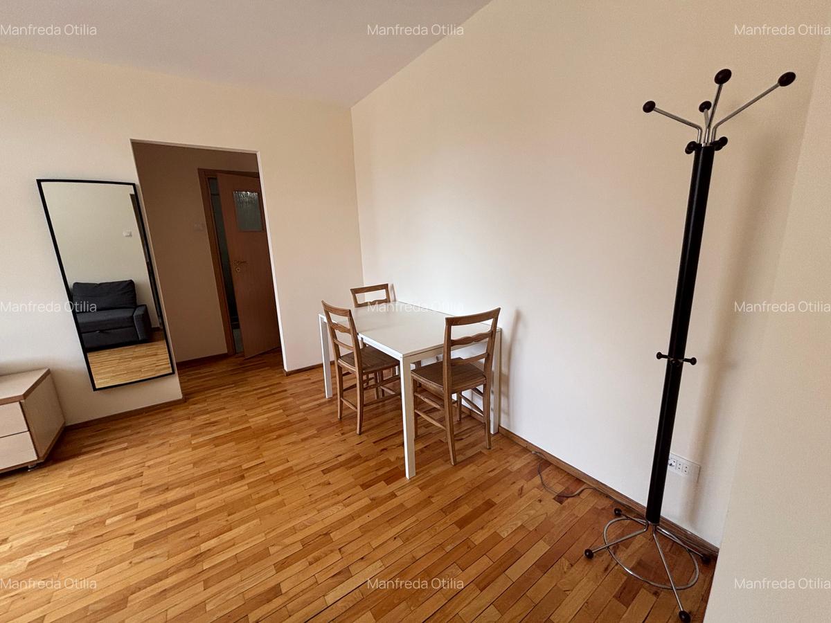 Inchiriere apartament 2 camere - 10