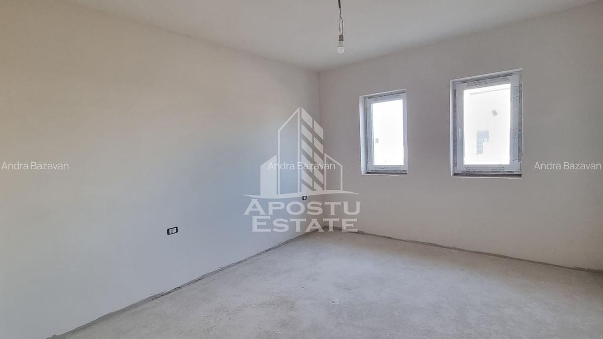 Jumatate de duplex pe parter cu 3 camere si 2 bai, Sag - 5