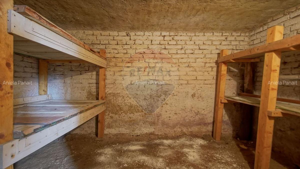 Casa saseasca de renovat, cu teren, Scheii Brasovului - 16