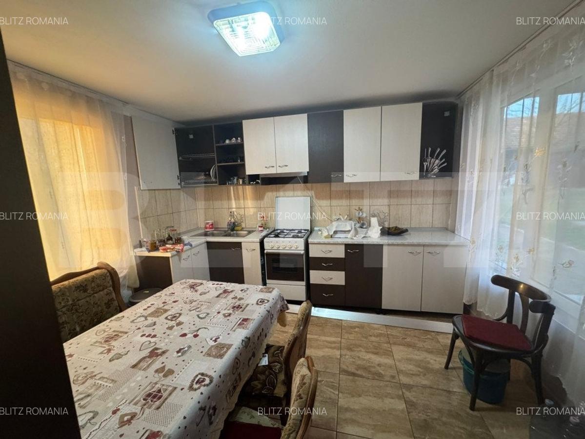 Casa de vanzare, cu 6 camere, 200 mp, zona Hotar - 6