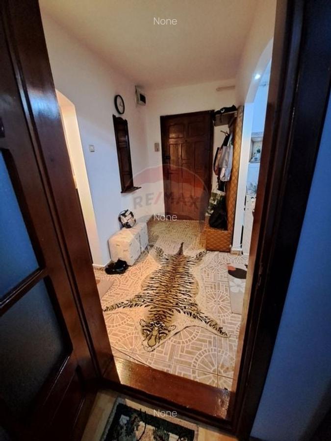 3 camere de inchiriat, zona Consul - 7