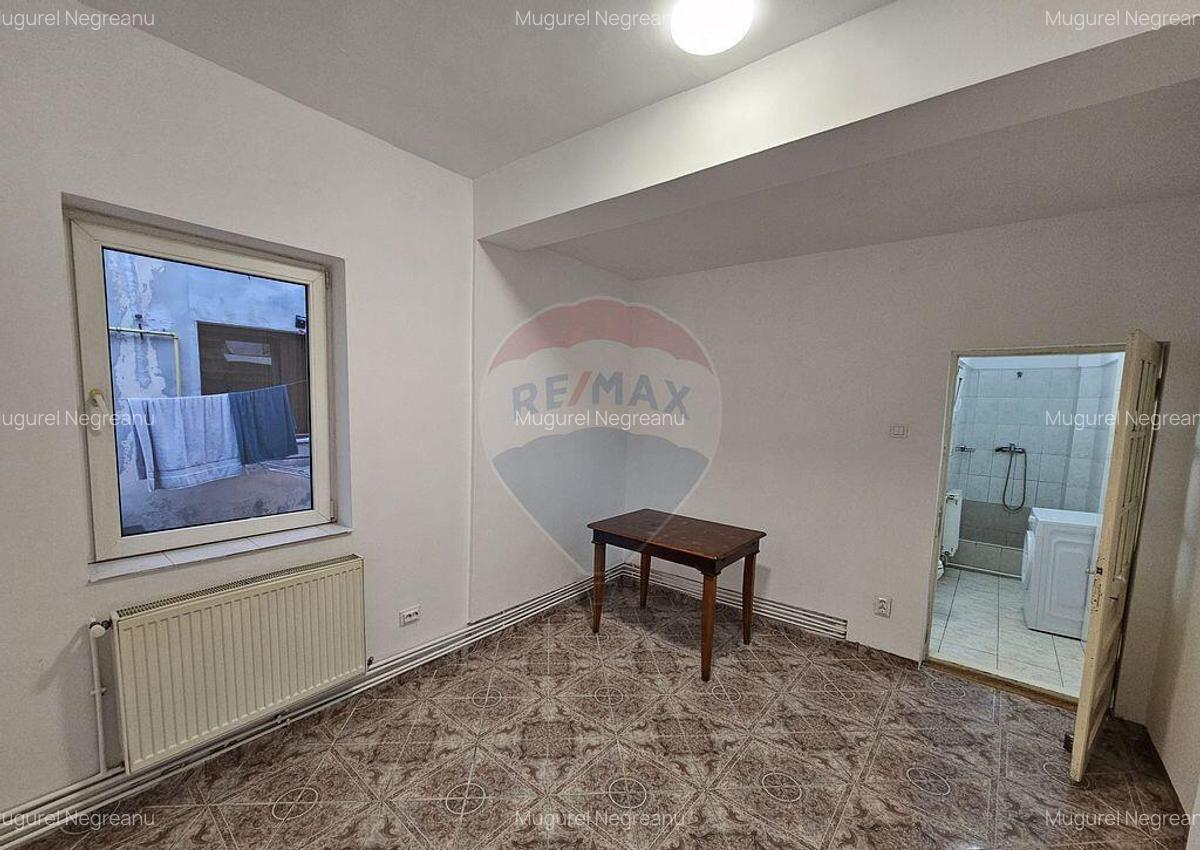 Apartament 2 camere in Vila + magazie 8 mp - sector1 - 2