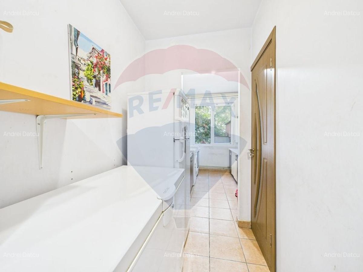 Apartament 5 camere | 111mp | Metrou 1 Decembrie - 12