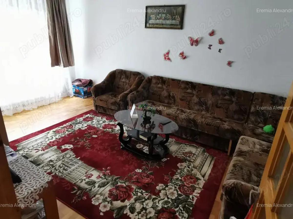 Proprietar vand apartament 2 camere, decomandat, etaj 1, izolat termic, Campulung Muscel - 1