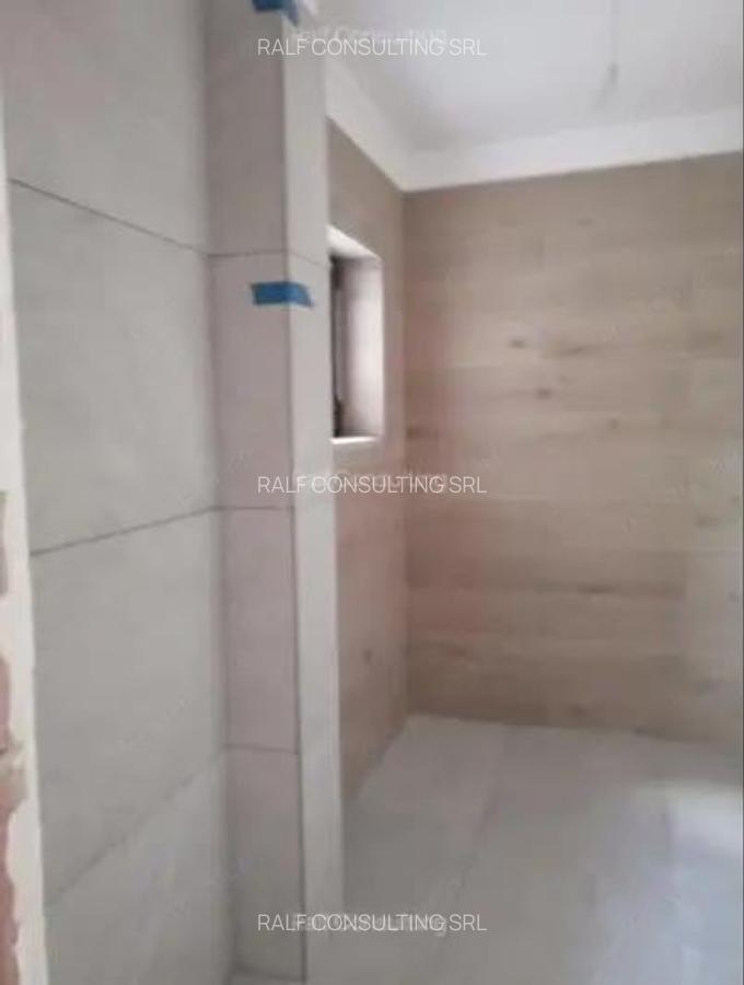 De vanzare jumatate de casa duplex, in spate la Decathlon - 5