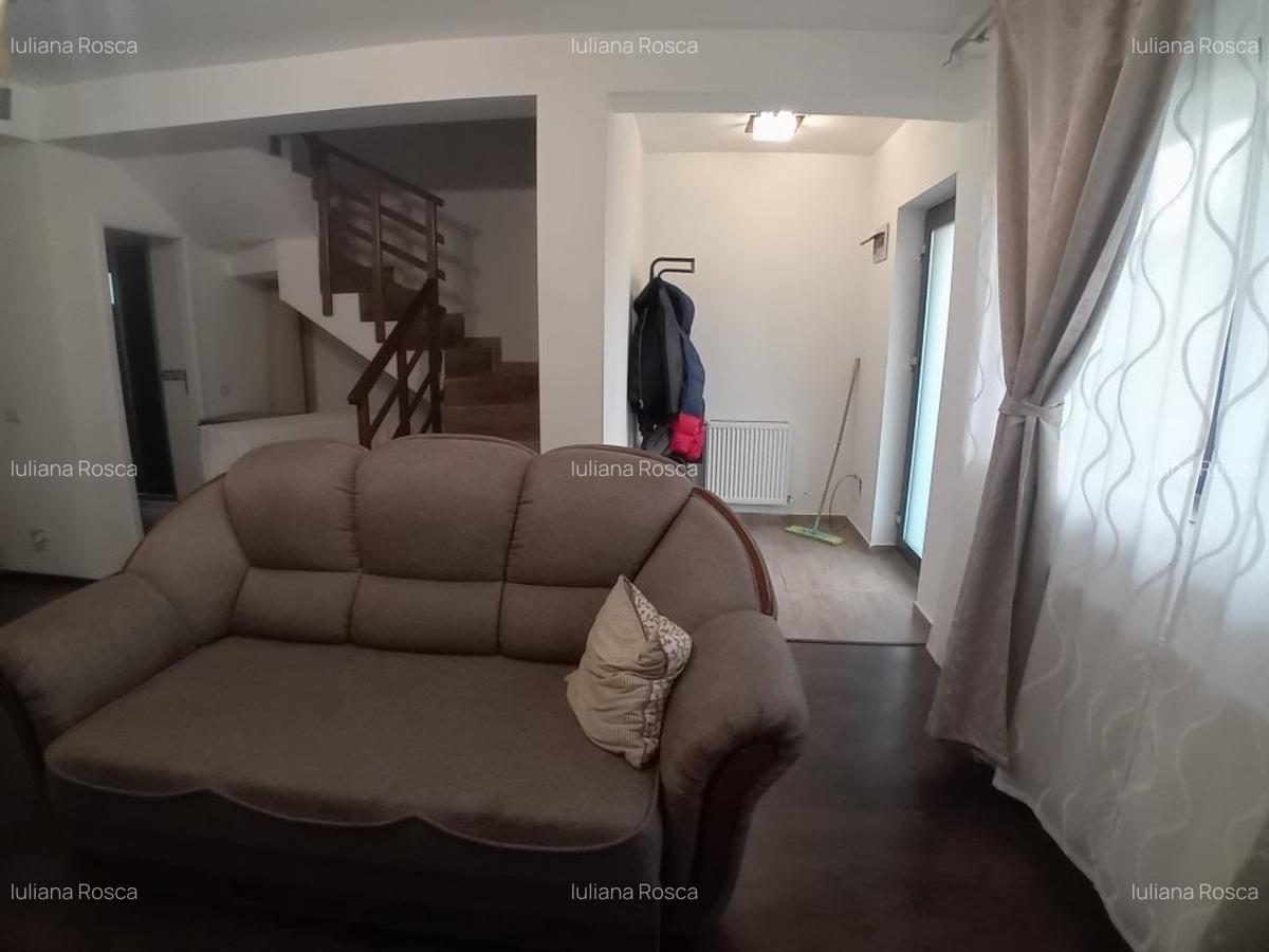 Casă cu 4 camere în Valea Adâncă - 6