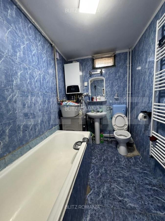 Casa spatioasa cu 4 camere, 103 mp, curte 70 mp, zona 13 Septembrie - 13