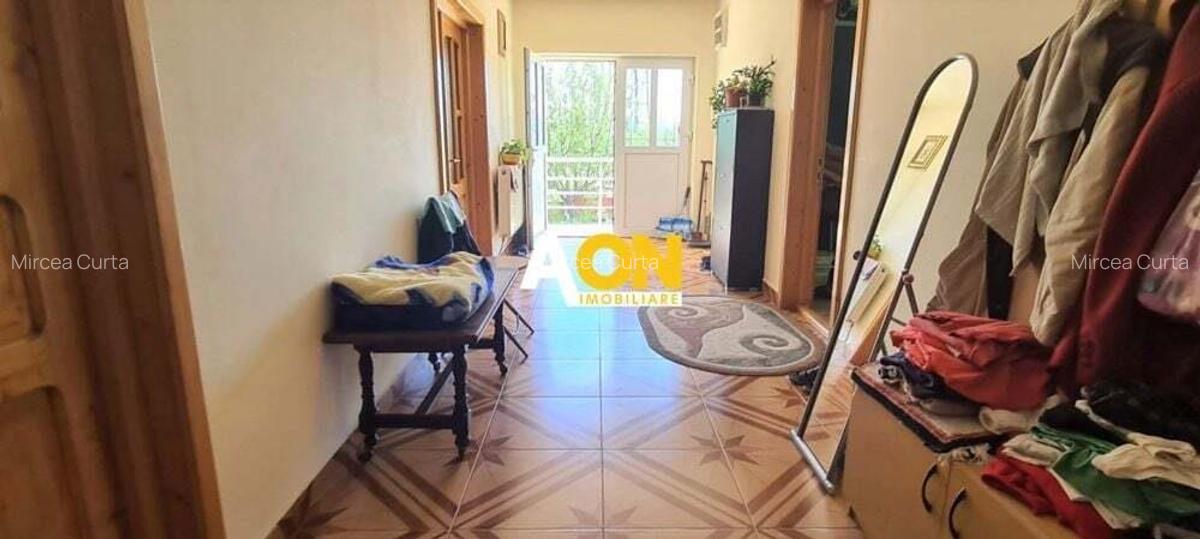Vila pretabila pensiune + restaurant, 10 camere, 1000MP teren - 11