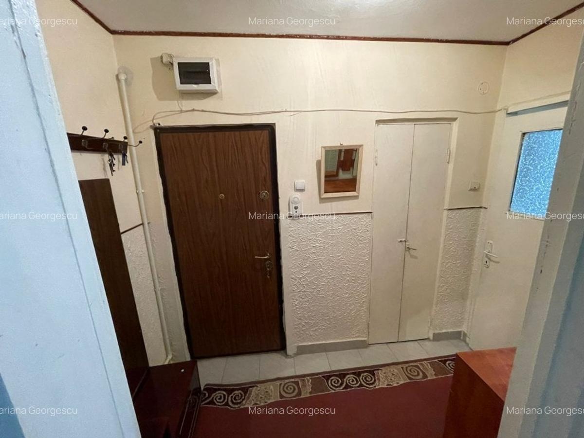 Vanzare apartament 2 camere slobozia zona foarte buna - 6