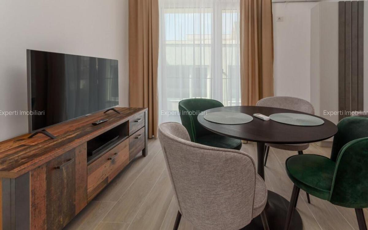 Garsoniera situata in zona Mamaia Nord, primul bloc de la pr - 1