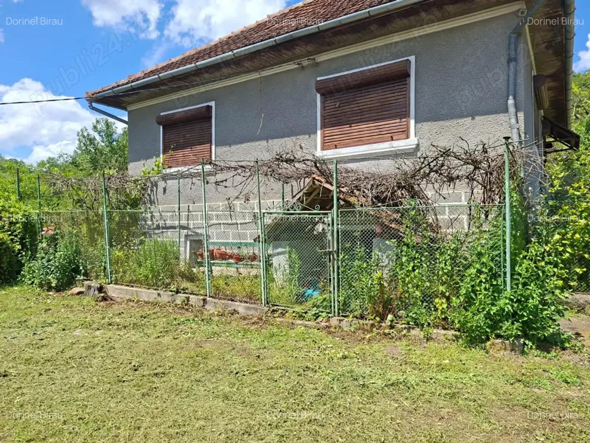Casa 3 camere, hol camara ?i beci - 1