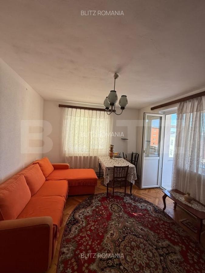 Apartament 3 camere, 69 mp, zona Micro 8 - 1