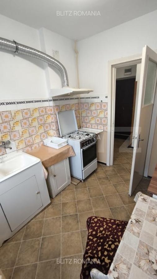 Apartament 2 camere, semidecomandat, parter inalt, 45 mp, zona Ultracentral - 6