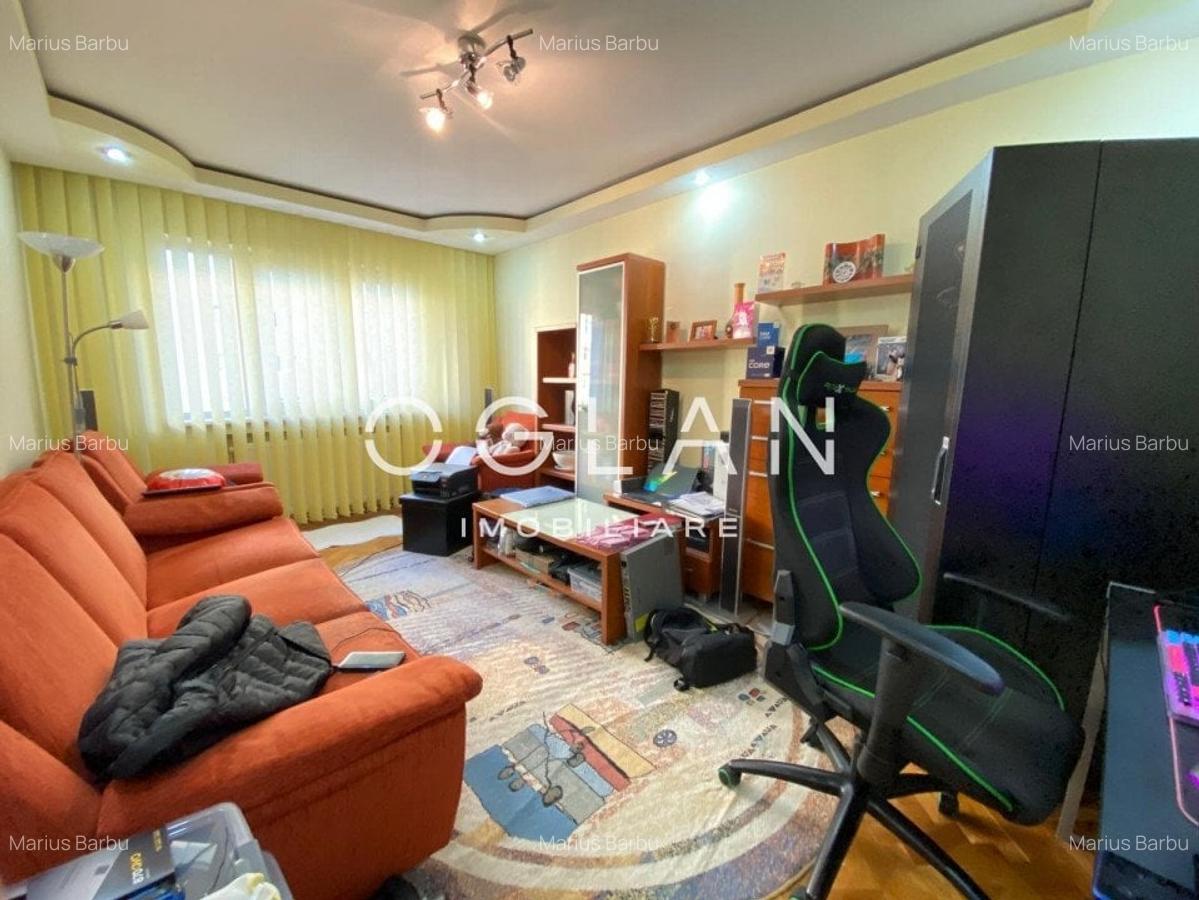 Apartament 3 camere, decomandat, Vasile Aaron 0% comision - 1