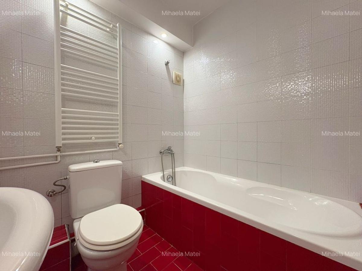 Apartament cu 3 camere semidecomandat, mobilat în Central - 12