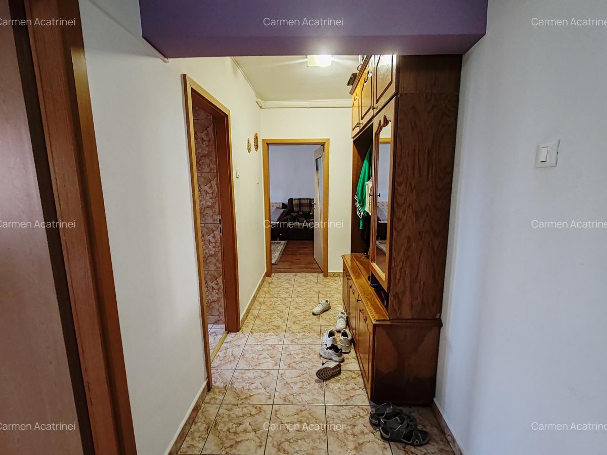 Apartament cu 3 camere decomandat în Răcădău - 18