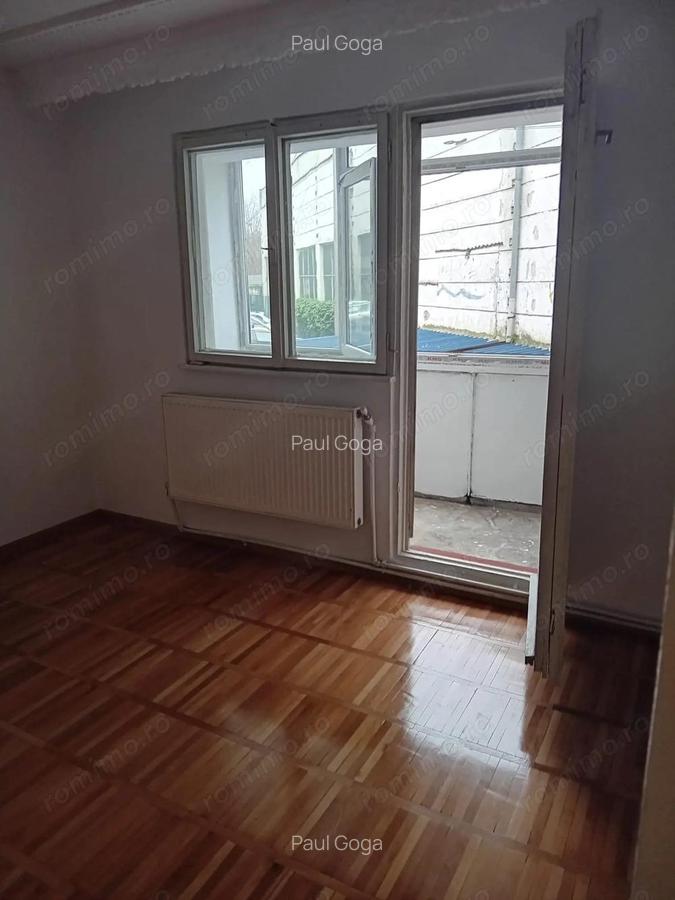 Apartament 2 camere Port, etaj 1/4 3 balcoane, centrala, geam la baie - 9