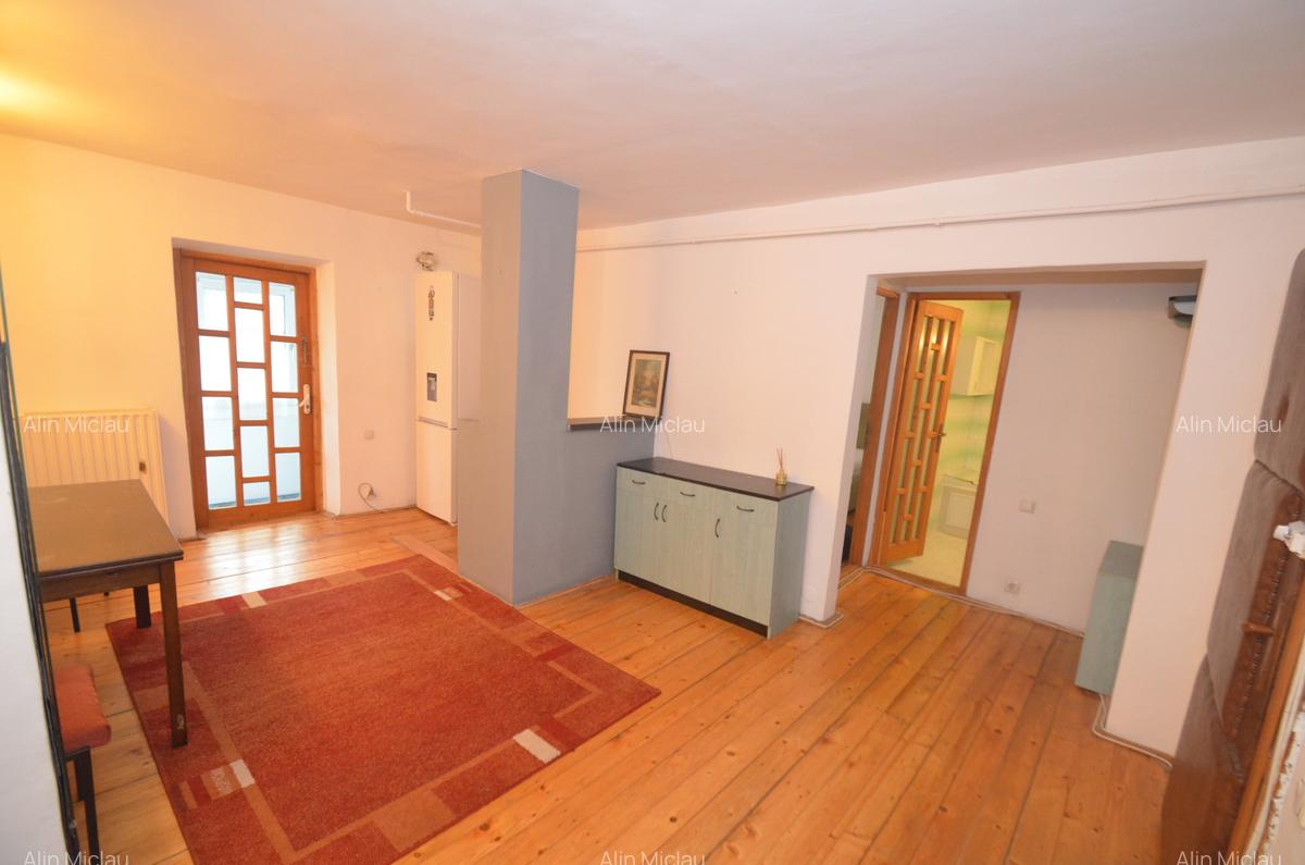 Apartament cu 2 camere decomandat - 9