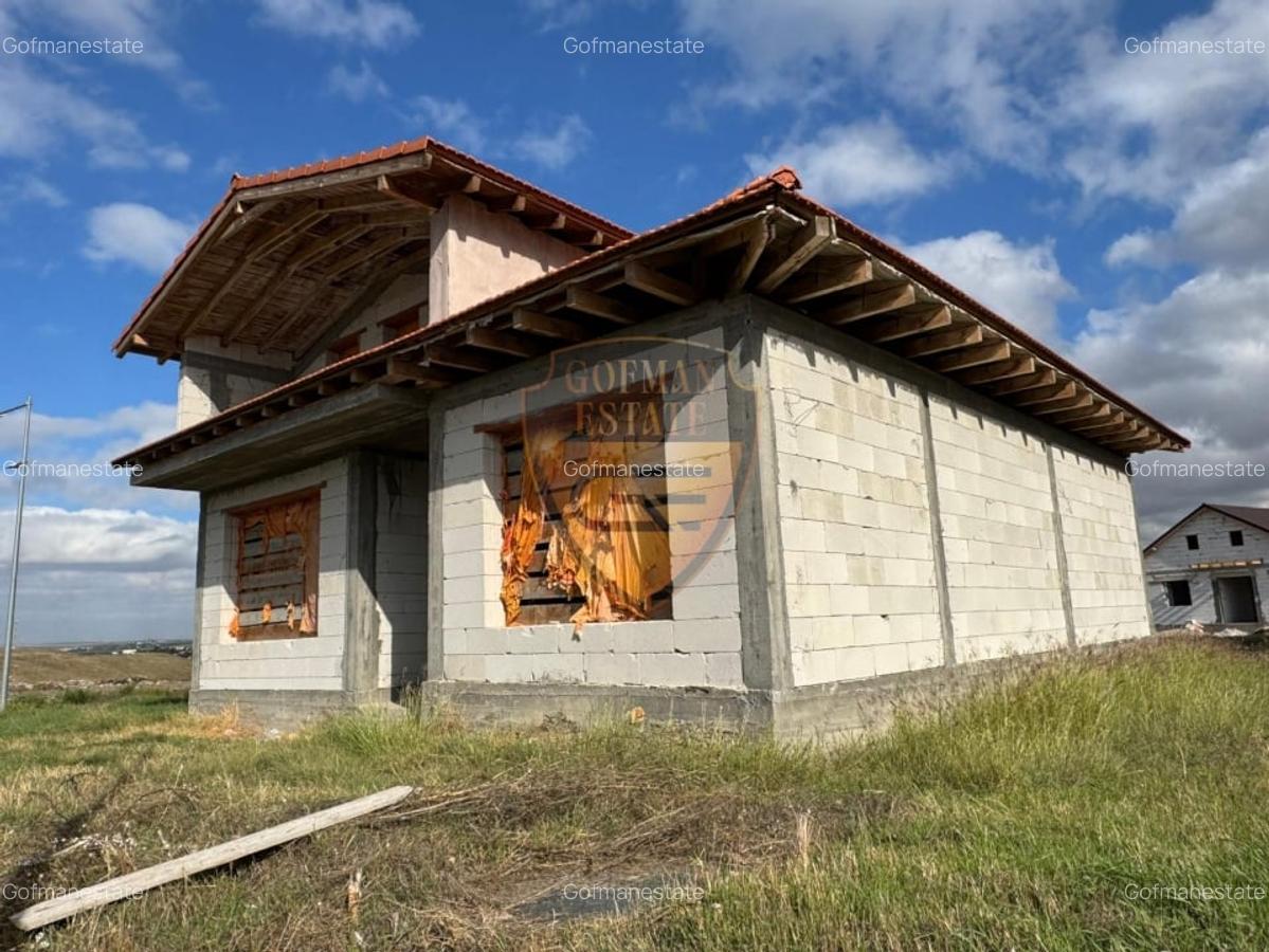 Casa 4 camere, P+M , Valul lui Traian, la gri teren 337 mp, garaj - 2
