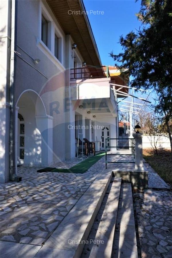 Casa / Vila cu 7 camere de vanzare in zona Bucurestii Noi - 15