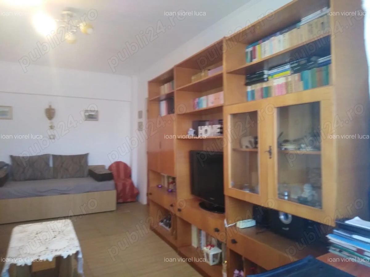 Inchiriez apartament 2 camere, sector 4 - 2 Inchiriez apartament 2 camere, sector 4 - 2