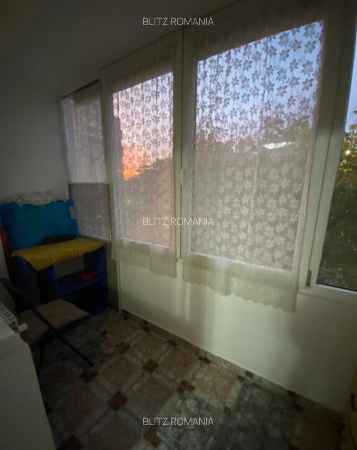Apartament cu 2 camere ejat intermediar zona Traian - 1