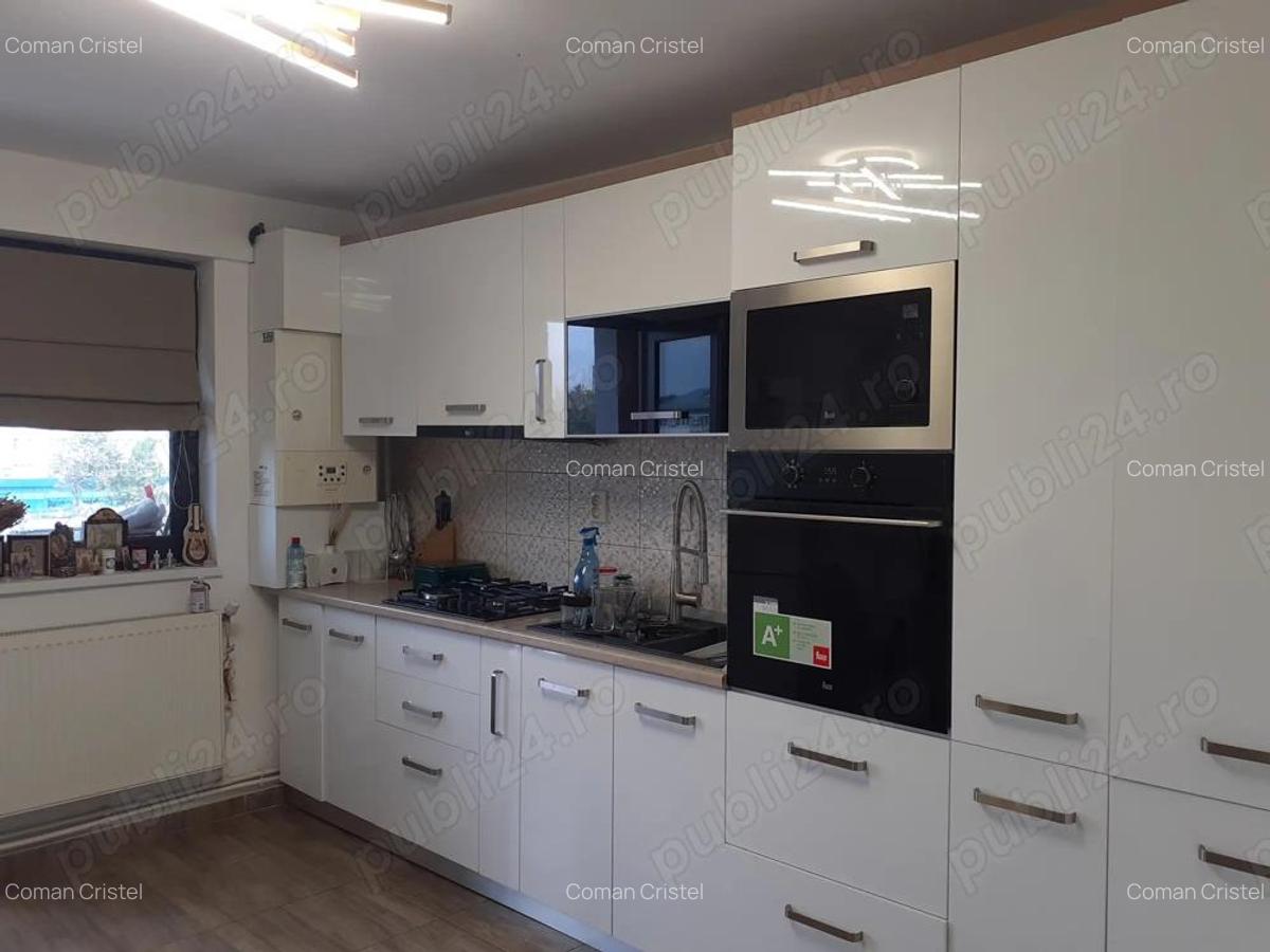 Vanz. Apart. 2 cam. cf.1 dec. et. 3 din 4, mobilat si utilat nou la cheie aproape de Hotel Triumf - 1