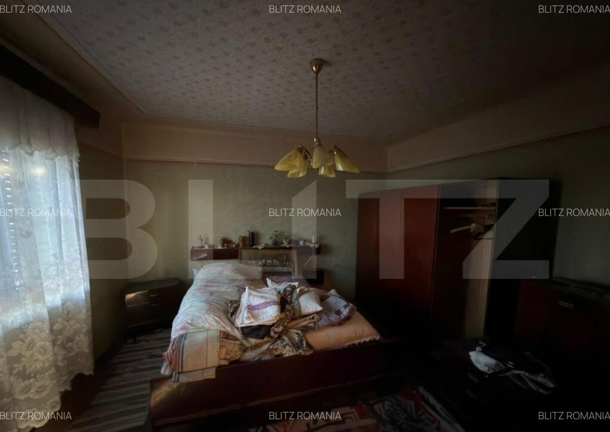 Casa de vanzare, teren 425 mp, zona Petin - 4 Casa de vanzare, teren 425 mp, zona Petin - 4