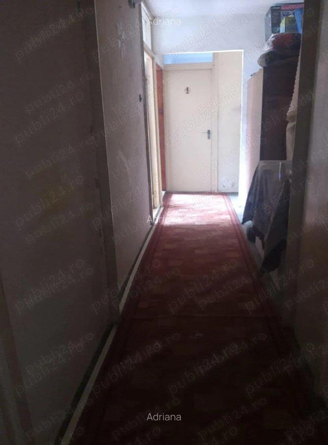 De vanzare apartament cu 3 camere in zona Soarelui decomandat etaj 3 langa Scoala Generala 30 - 2
