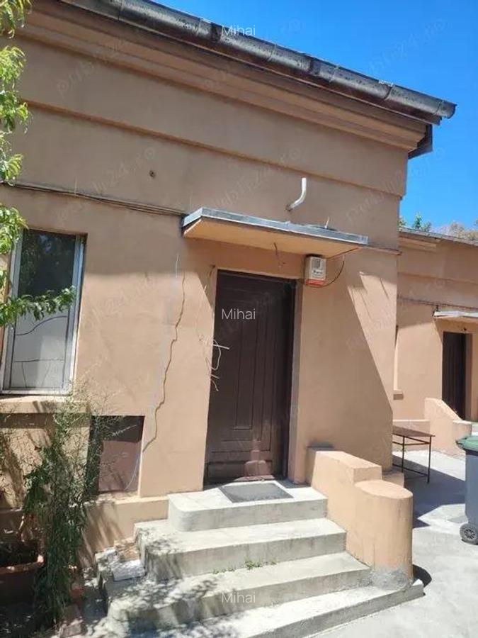 Unirii Restaurant Budapesta casa singur in curte 4 camere - 1 Unirii Restaurant Budapesta casa singur in curte 4 camere - 1