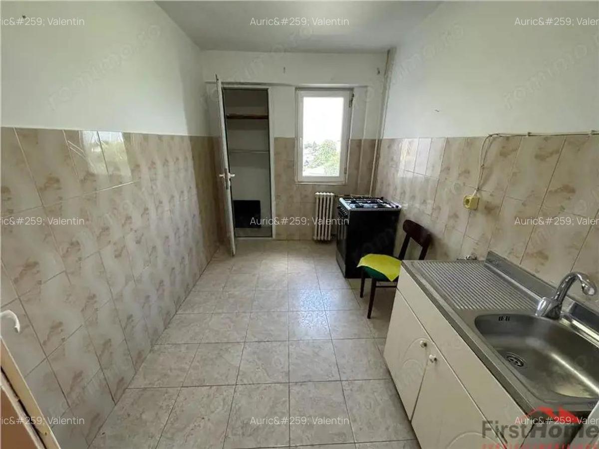 Apartament 3 camere, zona Ultracentrala , etaj 5, liber - 1