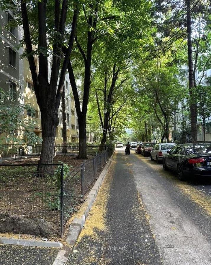 Apartament 4 camere de Brancoveanu de vanzare - 1